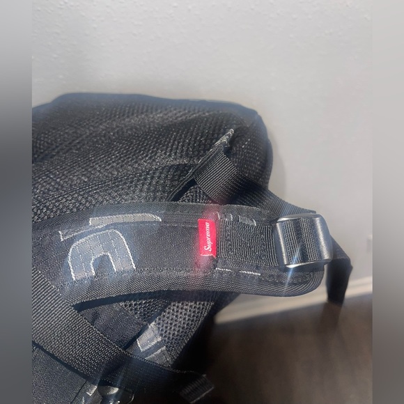 Supreme Backpack - Picture 7 of 7